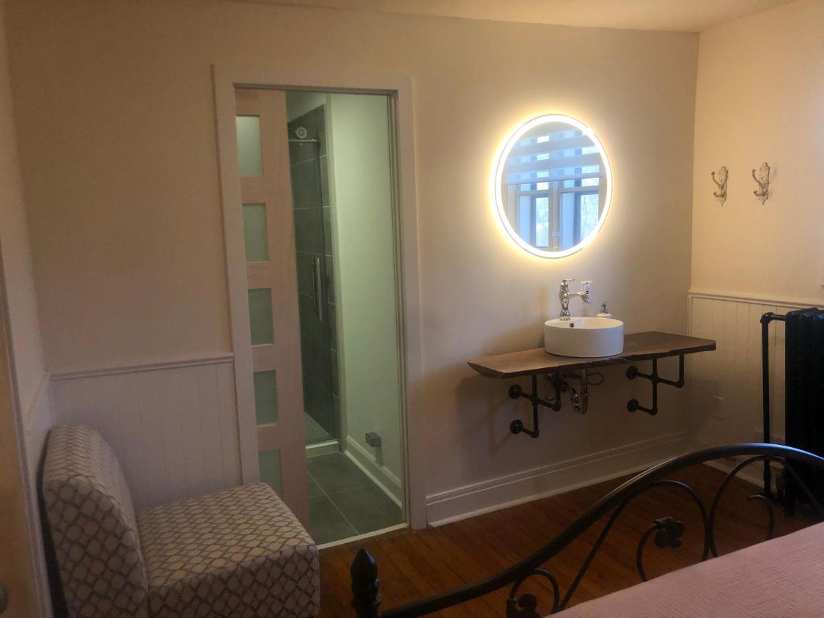 Auberge La Maison Bellemare Bed & Breakfast Saint-Jean-des Piles Luaran gambar
